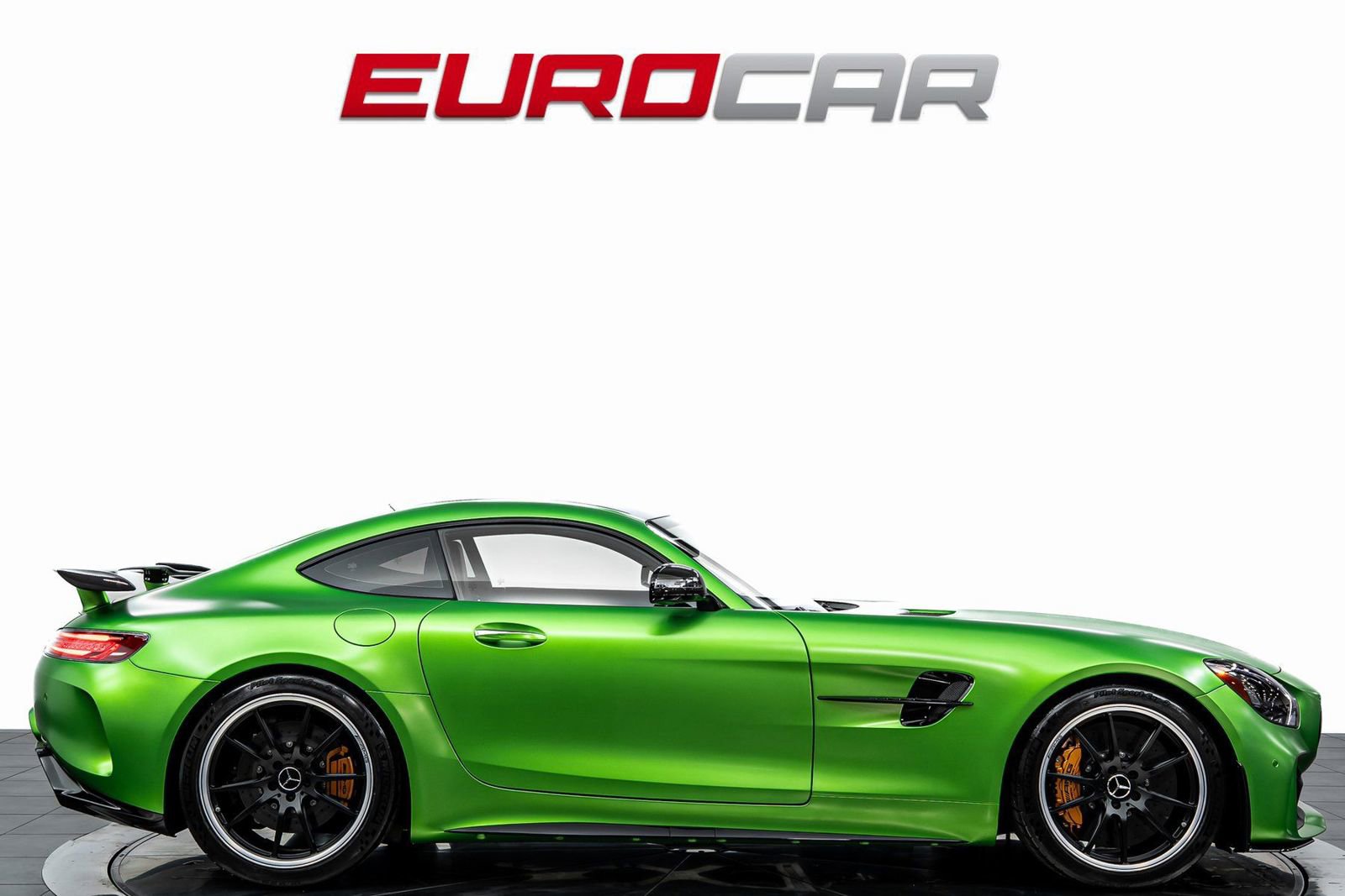 Used 2018 Mercedes-Benz AMG GT R image 6