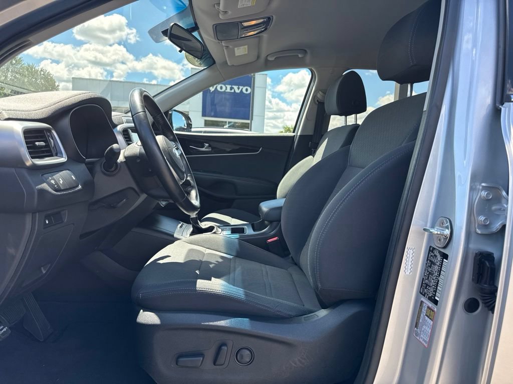 Used 2020 Kia Sorento S AWD/4WD image 5