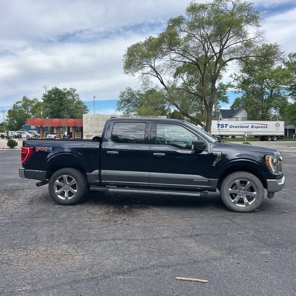 Used 2021 Ford F150 XLT w/ Equipment Group 302A High AWD/4WD image 4
