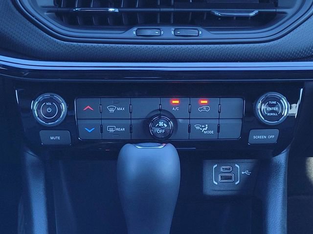 New 2026 Jeep Compass Latitude image 15