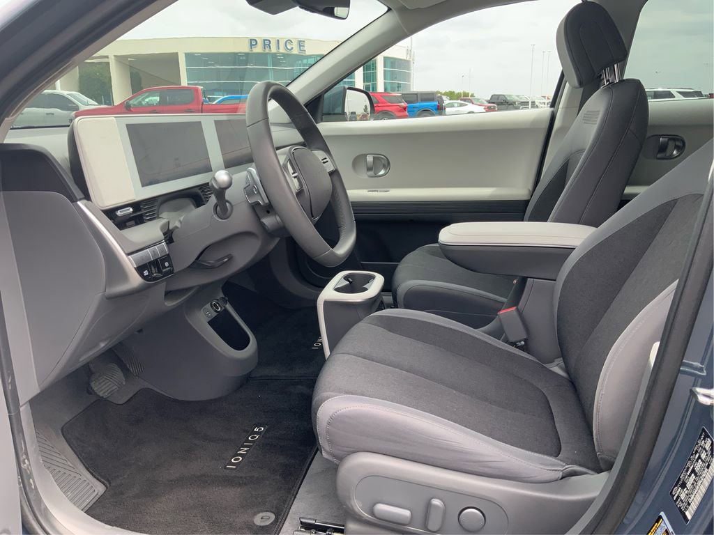 Used 2024 Hyundai Ioniq 5 SEL RWD image 9