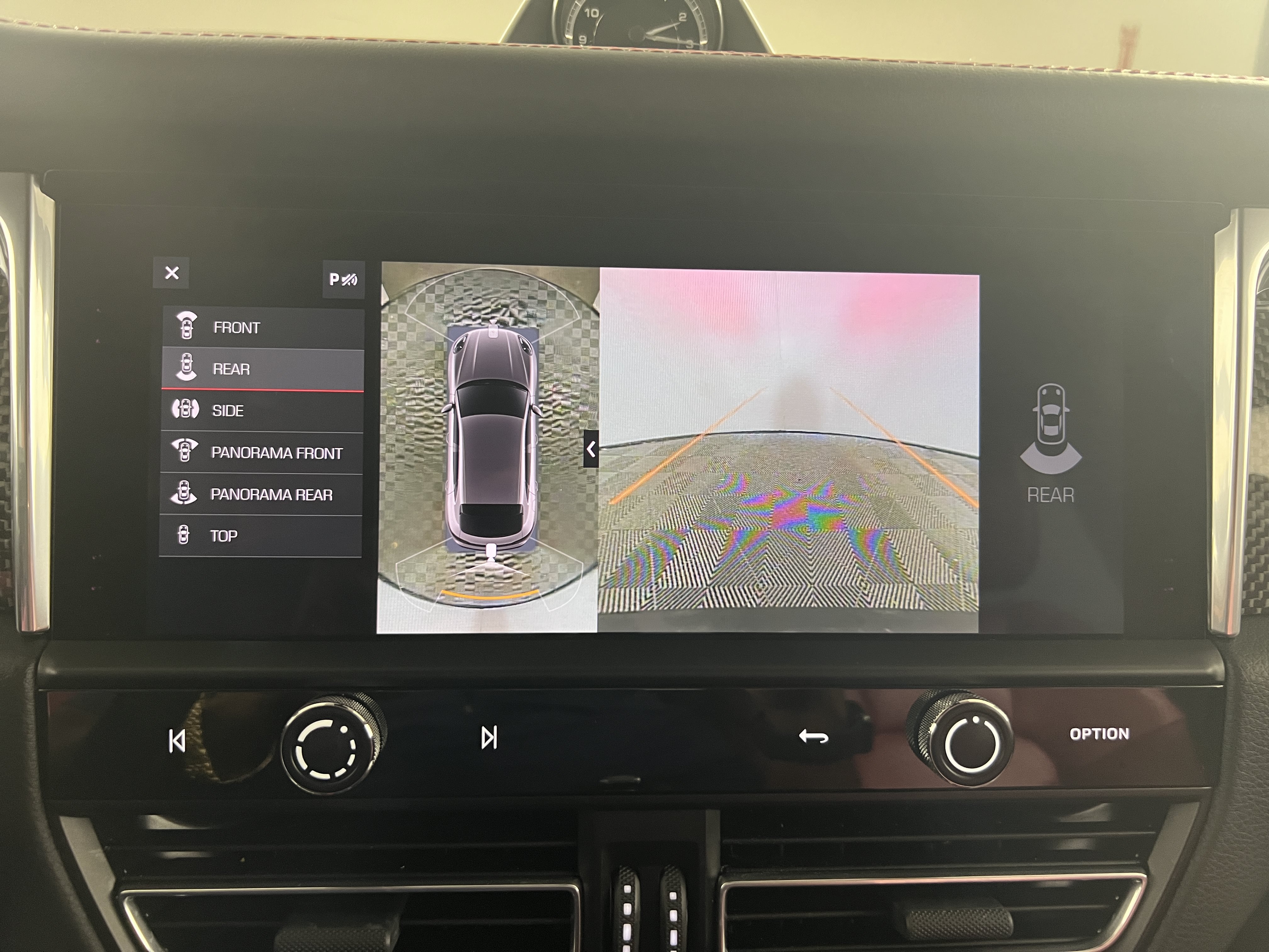 Certified 2025 Porsche Macan S AWD/4WD image 24