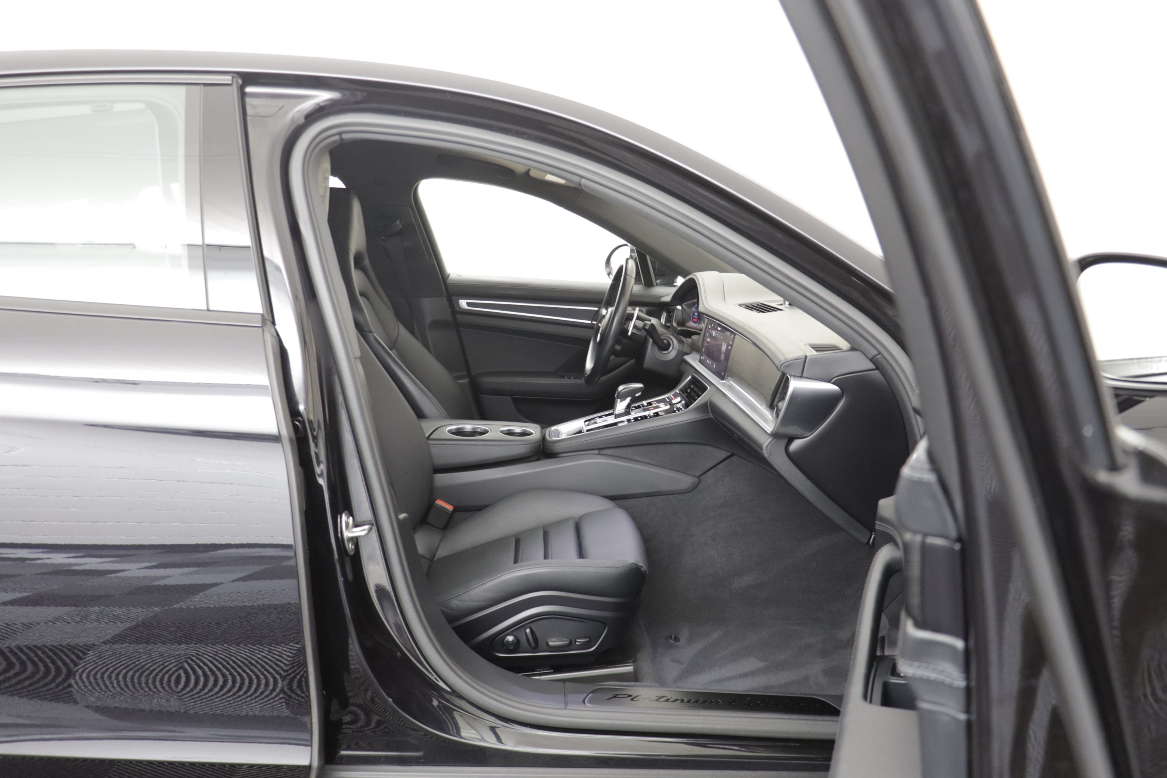 Used 2023 Porsche Panamera Platinum Edition RWD image 19