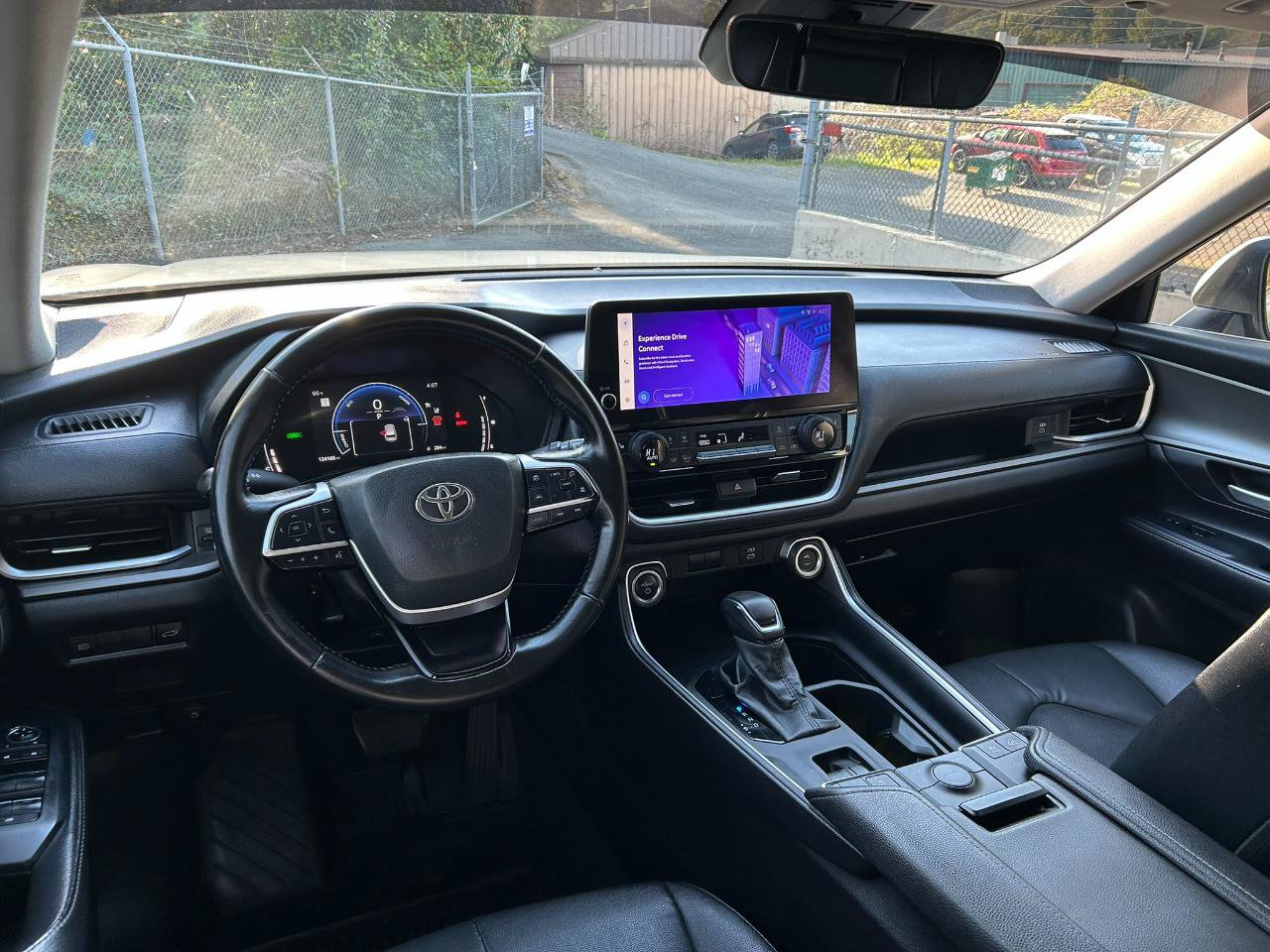 Used 2024 Toyota Grand Highlander AWD Hybrid image 14