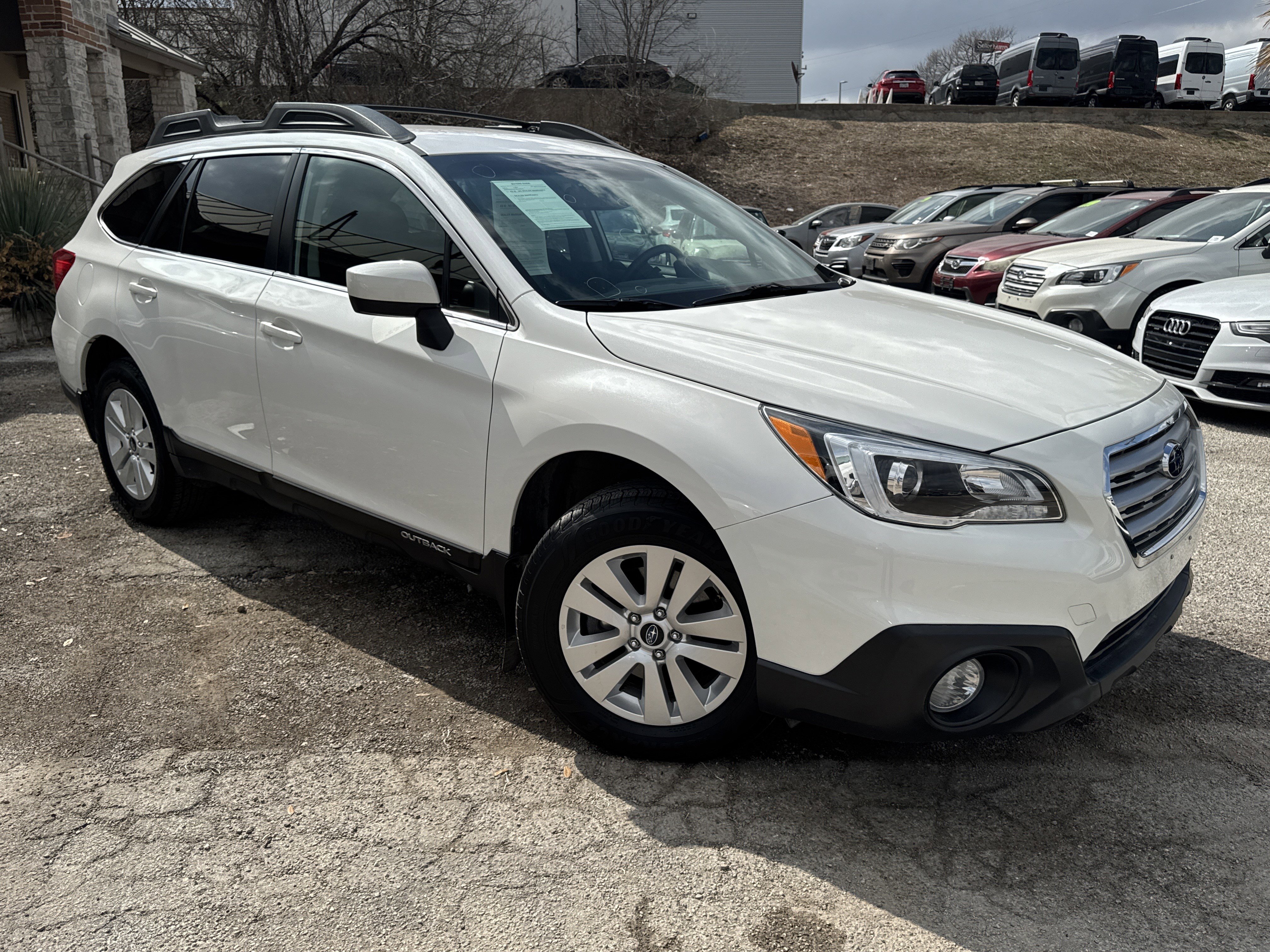 Used 2016 Subaru Outback 2.5i Premium w/ Popular Package #2 image 1
