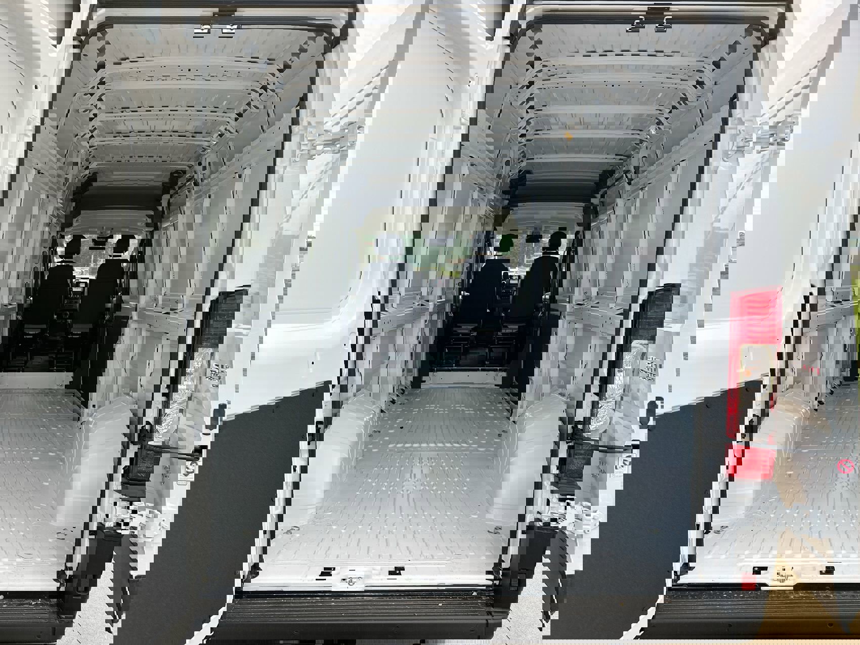 New 2025 RAM ProMaster 2500 image 19