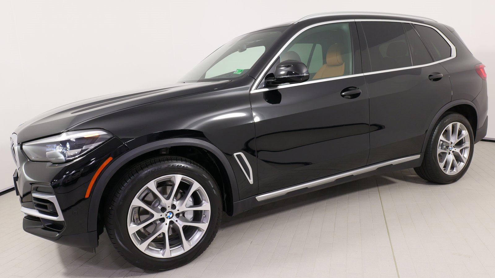 Used 2022 BMW X5 xDrive40i w/ Premium Package