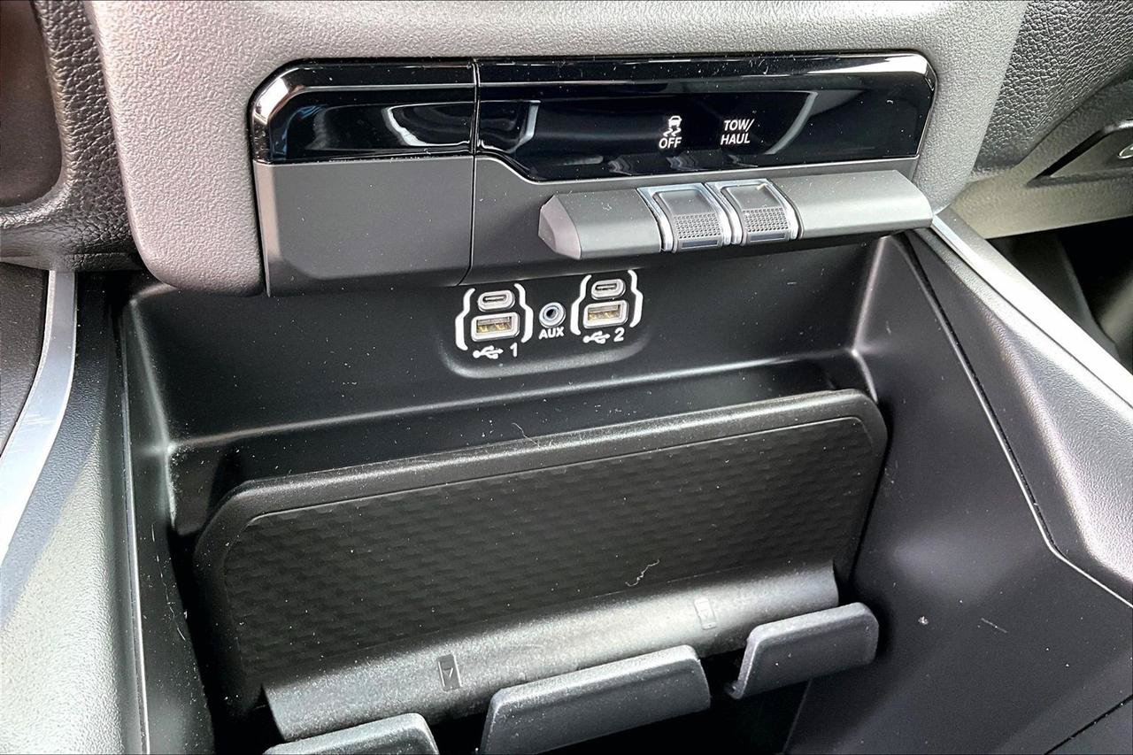 Used 2023 RAM 1500 Big Horn AWD/4WD image 18