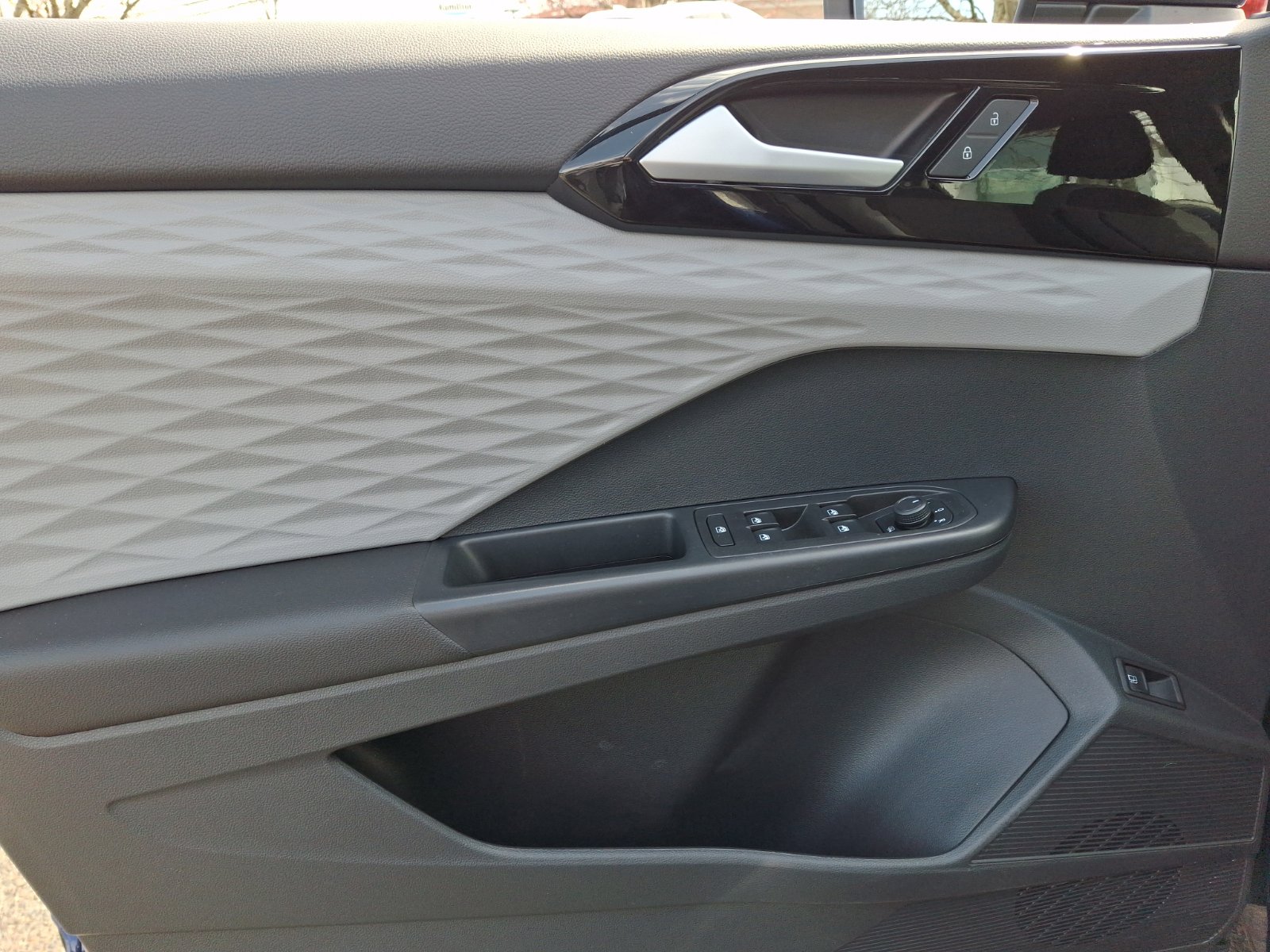 Certified 2023 Volkswagen Taos S w/ Driver Assistance Package image 13