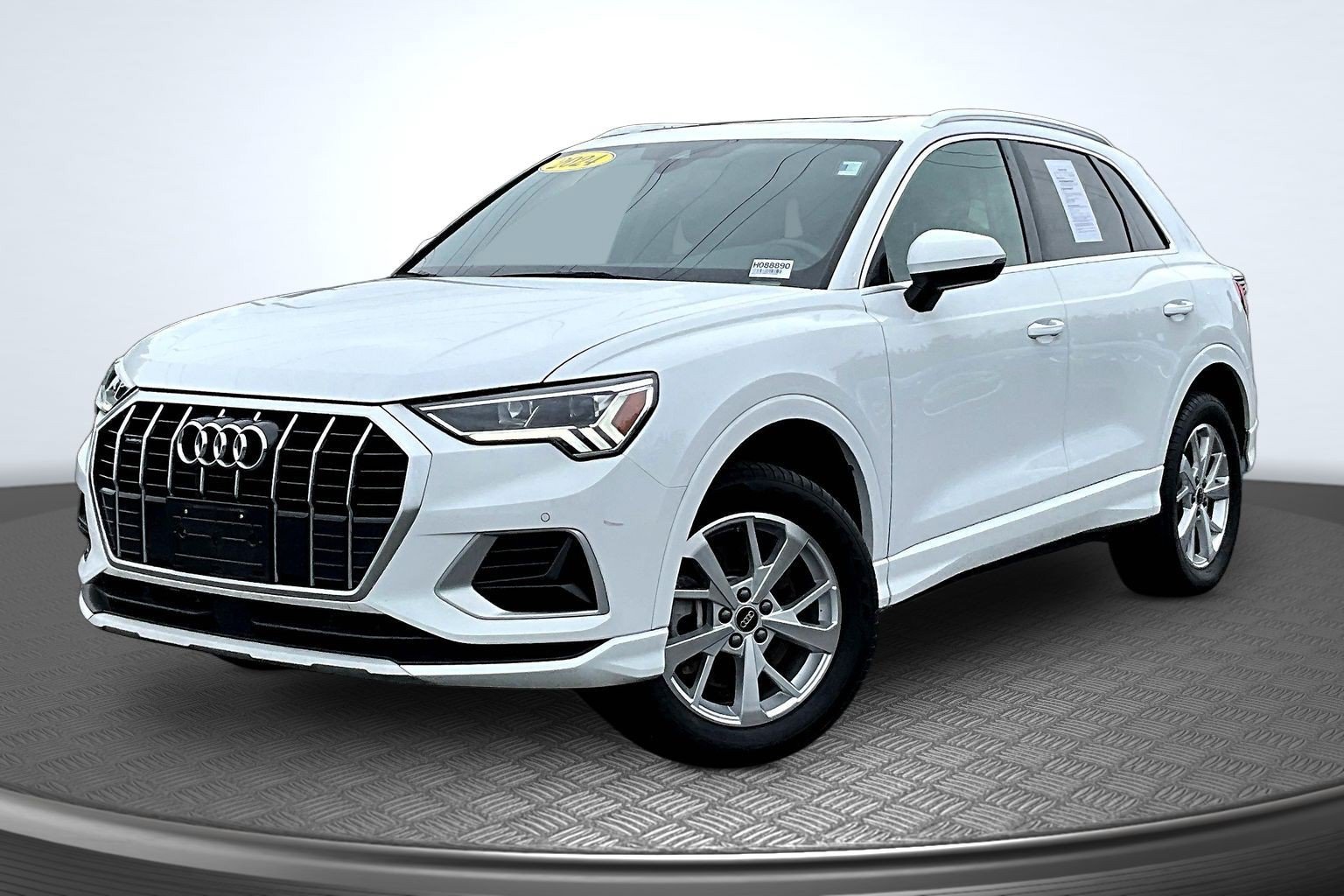 Used 2024 Audi Q3 2.0T Premium