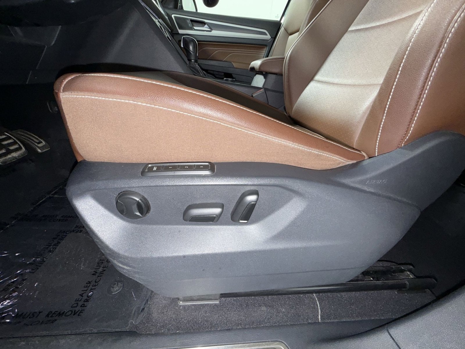 Used 2021 Volkswagen Atlas SEL R-Line AWD/4WD image 14