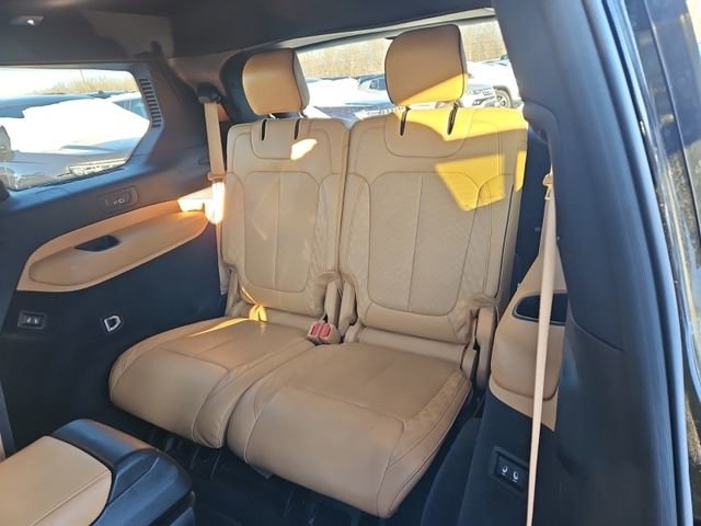 Used 2024 Jeep Grand Cherokee L Summit w/ High Altitude Package image 19