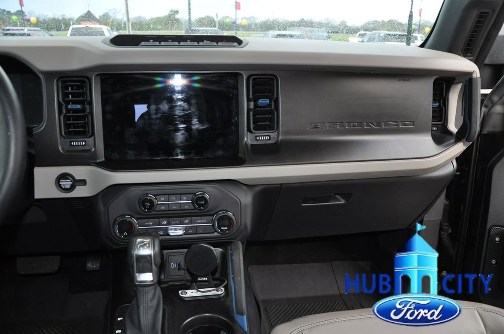 Used 2023 Ford Bronco Wildtrak image 20