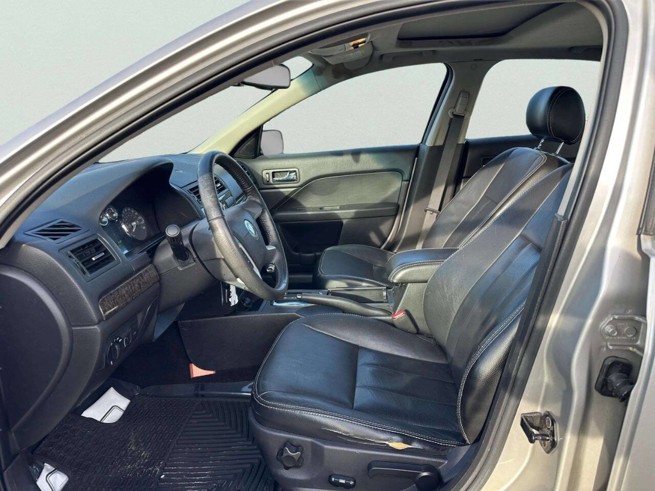 Used 2007 Mercury Milan Premier image 14