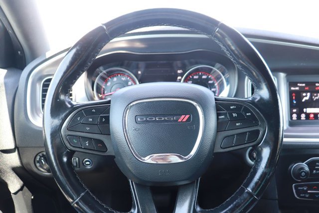 Used 2020 Dodge Charger SXT RWD image 17