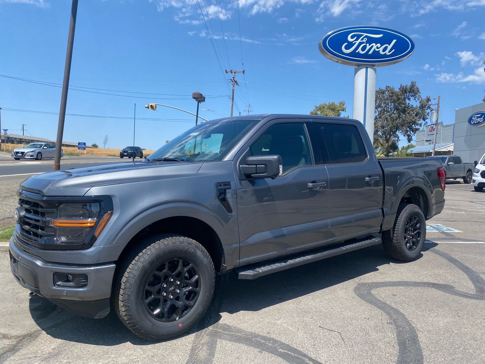 New 2026 Ford F150 XLT w/ Equipment Group 302A MID AWD/4WD image 2