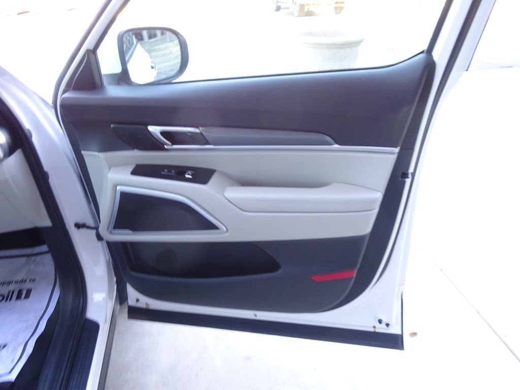 Used 2022 Kia Telluride S FWD image 30
