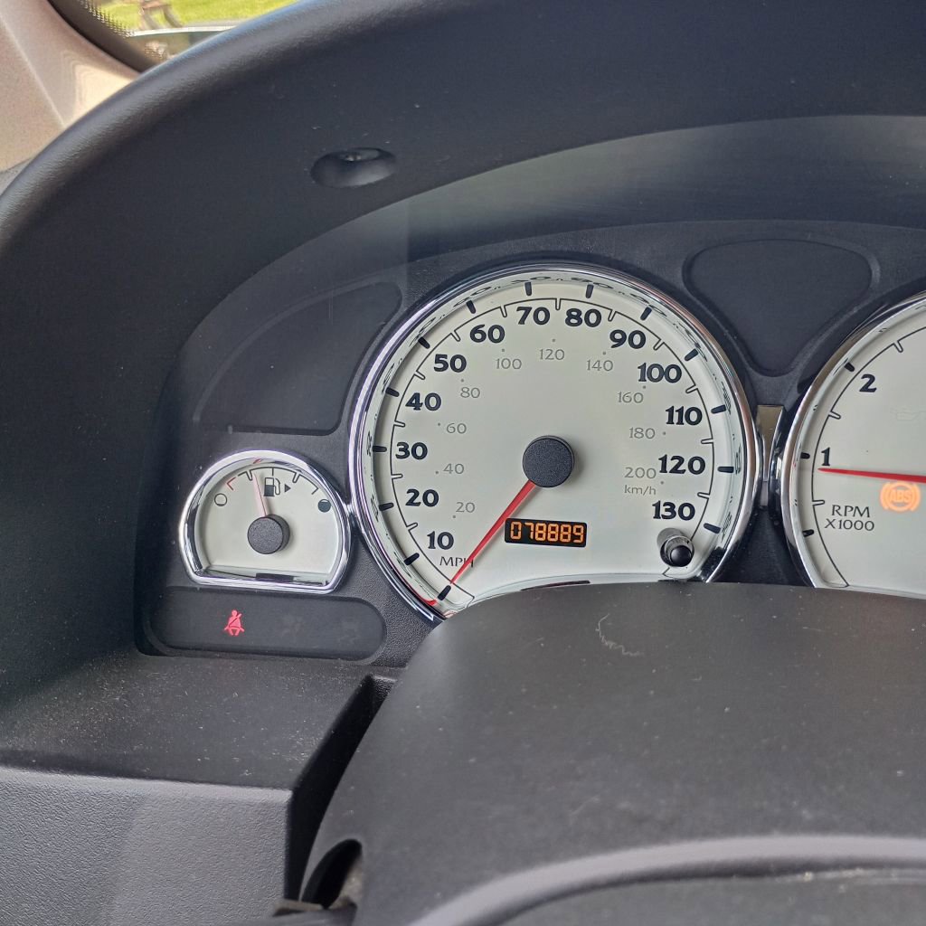 Used 2006 Saturn Vue AWD V6 w/ Leather Appointments Pkg image 10