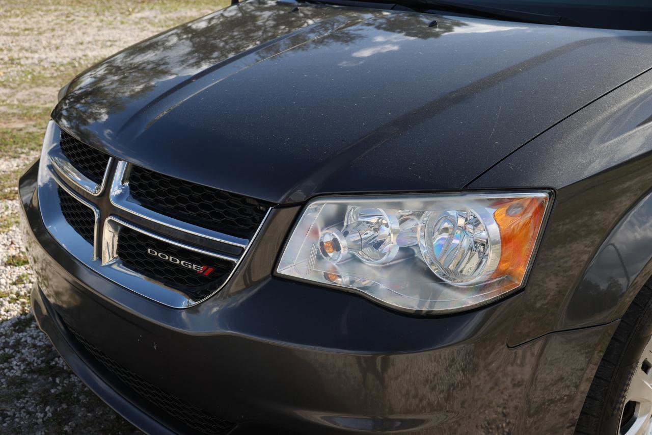 Used 2015 Dodge Grand Caravan American Value Package image 25