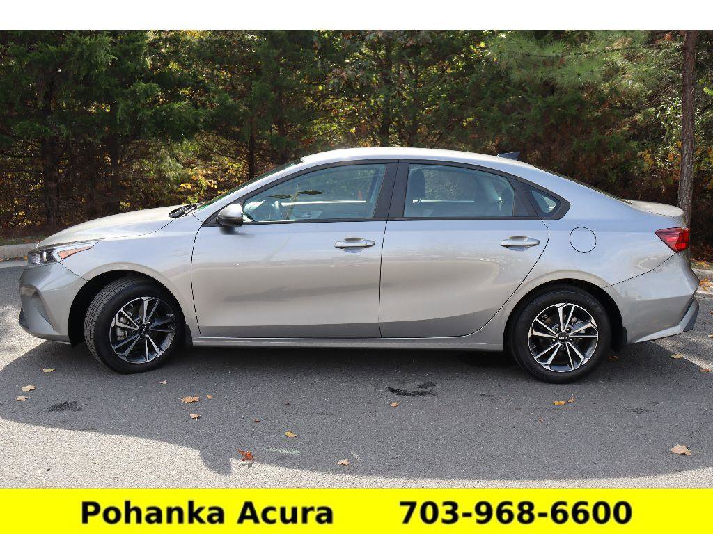 Used 2023 Kia Forte LXS w/ LXS Technology Package image 4