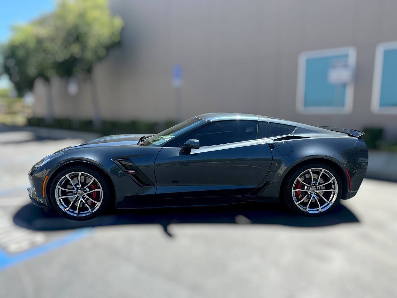 Used 2019 Chevrolet Corvette Grand Sport RWD image 3