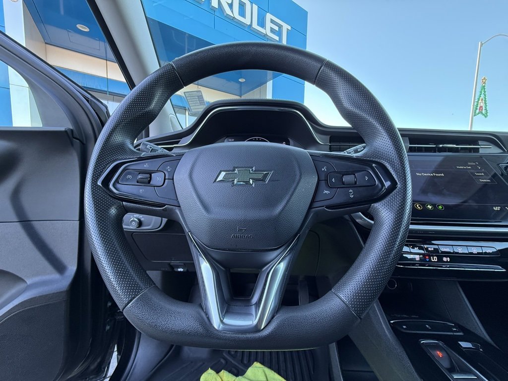 Used 2023 Chevrolet Bolt EUV LT image 17