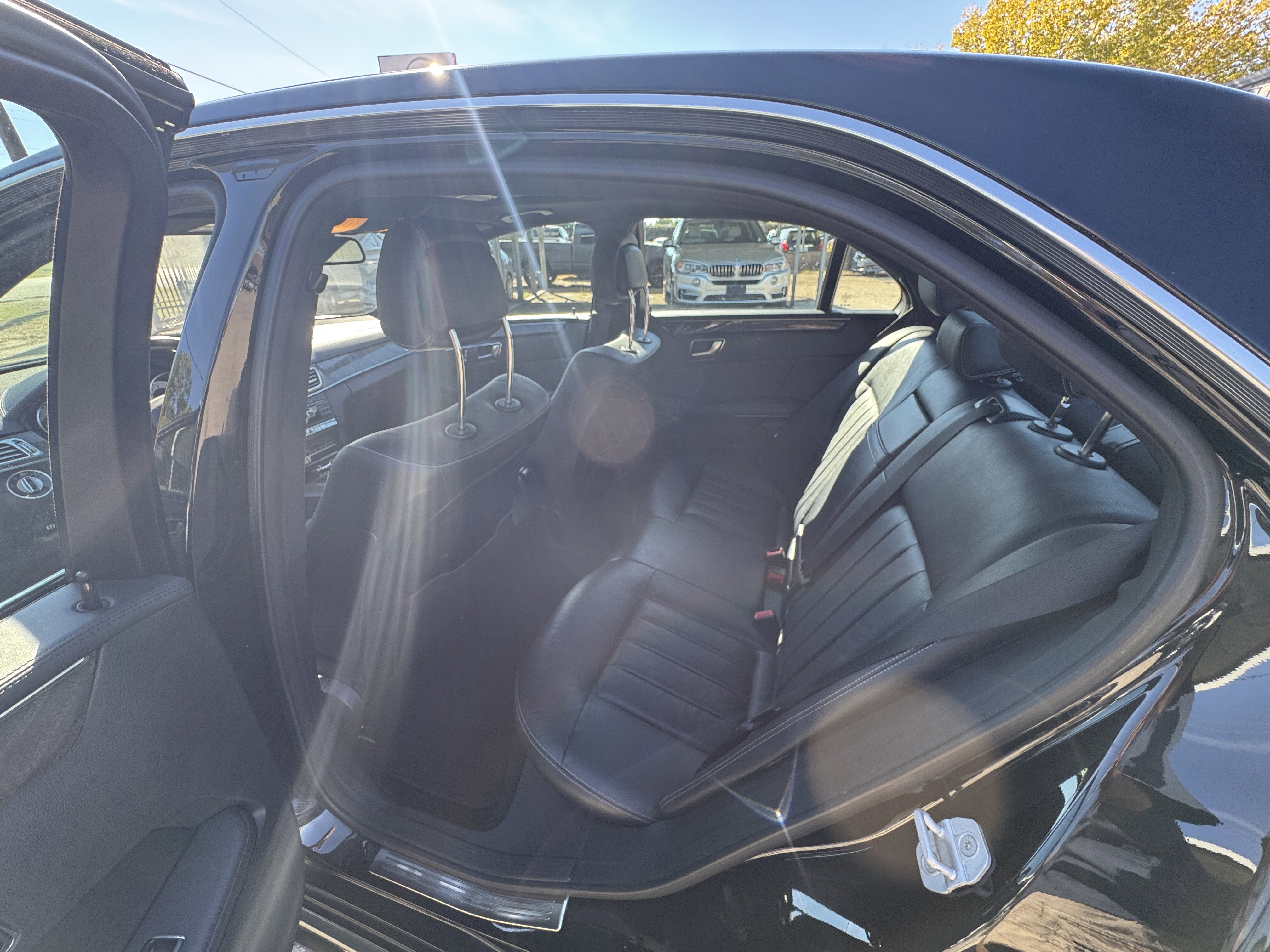 Used 2015 Mercedes-Benz E 400 Sedan image 10
