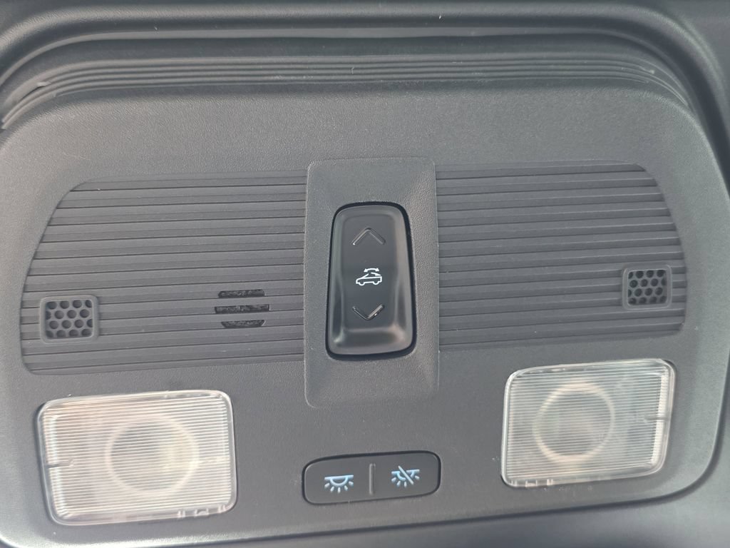 Used 2025 Ford Mustang Premium RWD image 24