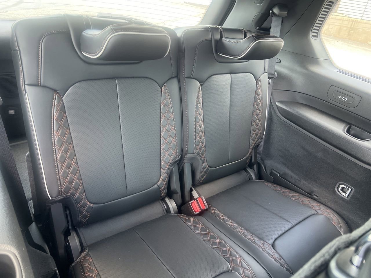 New 2026 Jeep Grand Cherokee L Summit w/ Obsidian Package AWD/4WD image 22