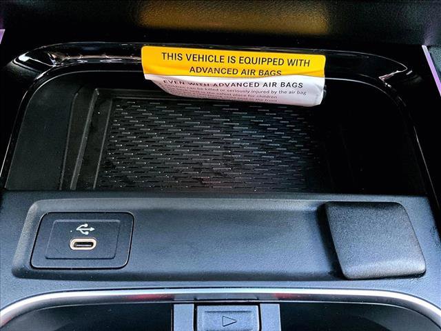 Used 2025 Mercedes-Benz GLB 250 image 26