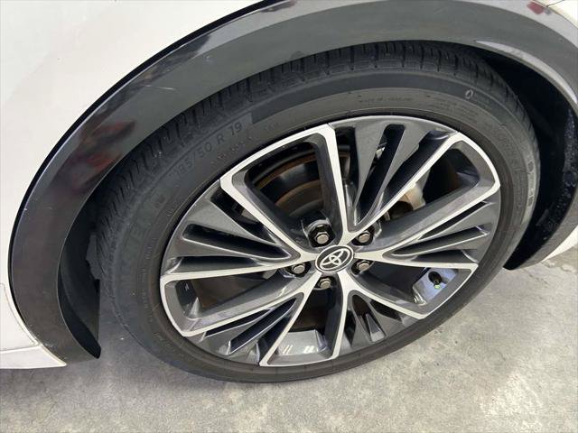 Certified 2023 Toyota Prius Limited w/ Limited Premium Package FWD image 9