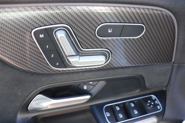 Used 2023 Mercedes-Benz GLA 250 image 9