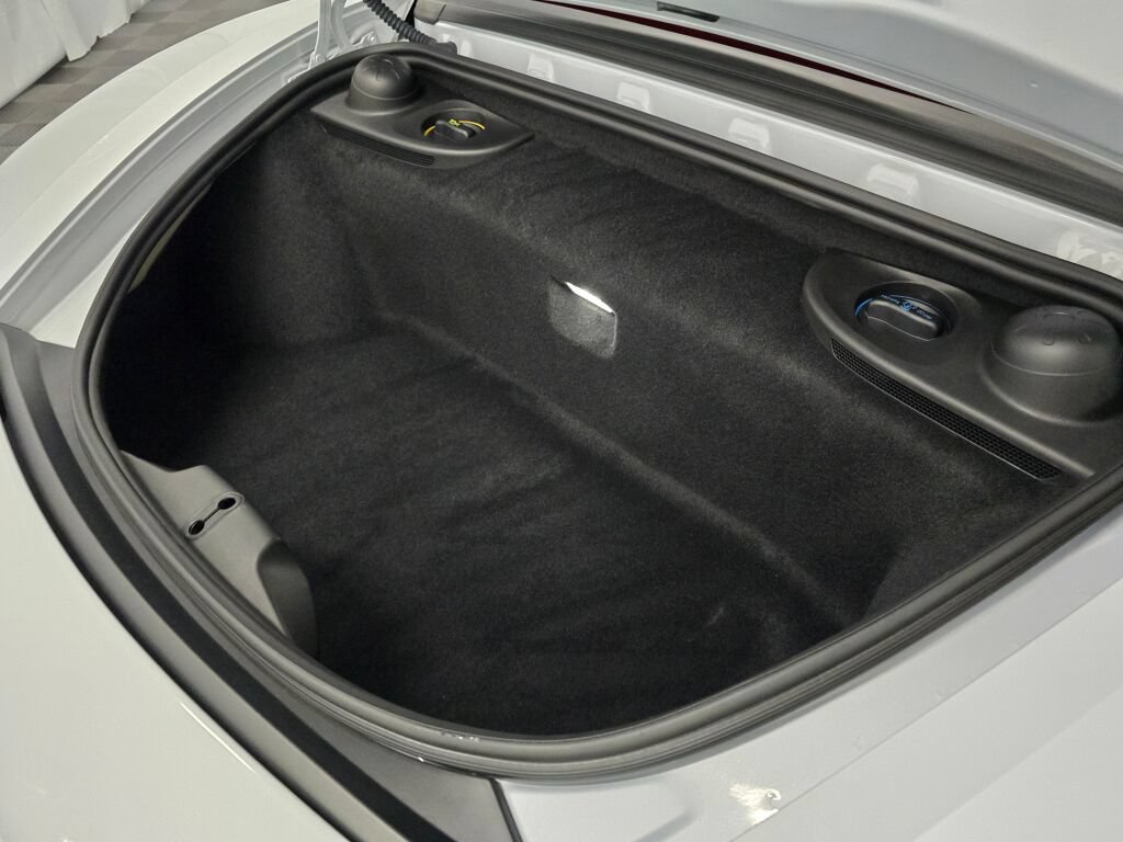 Certified 2025 Porsche 718 Boxster S RWD image 27