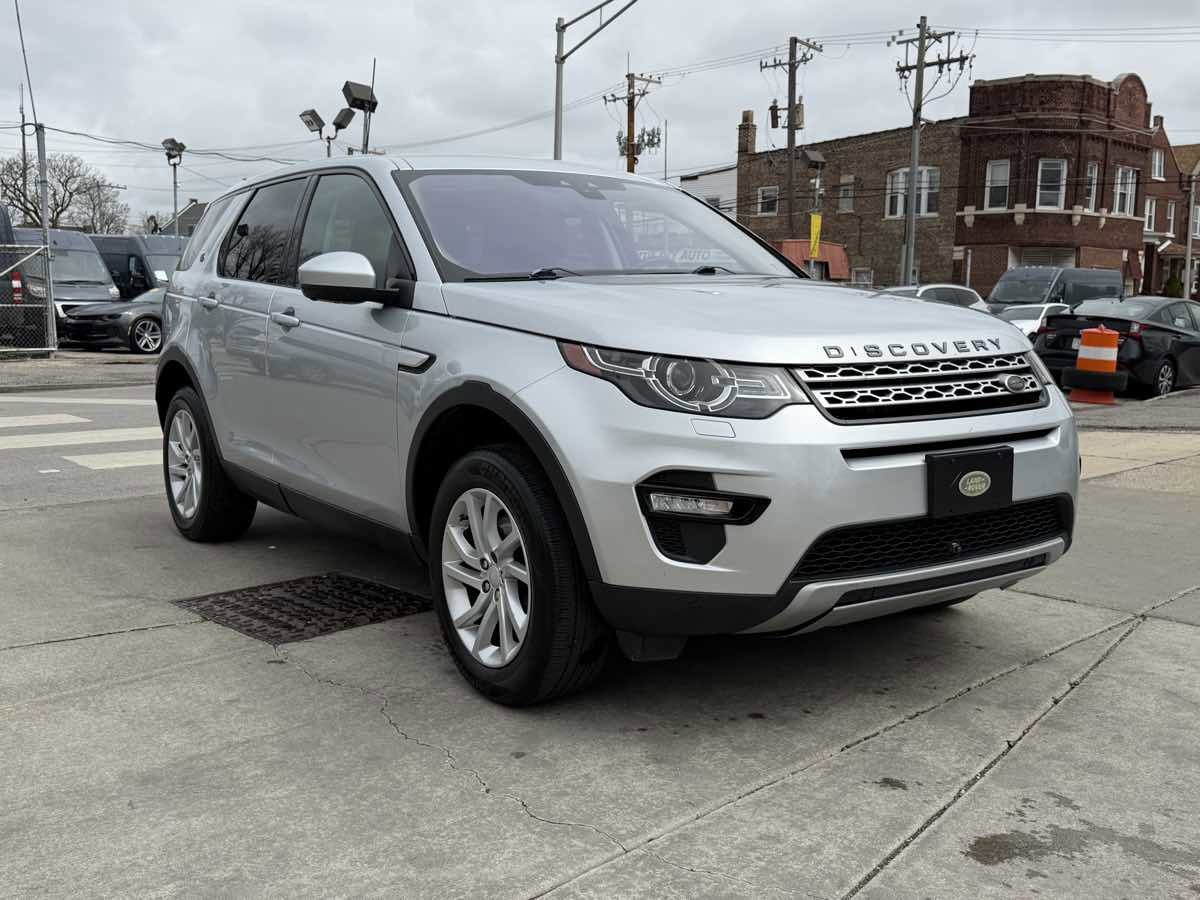 Used 2018 Land Rover Discovery Sport HSE AWD/4WD image 3