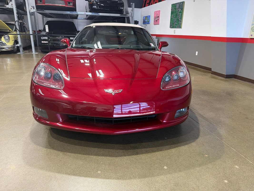 Used 2006 Chevrolet Corvette Convertible w/ Preferred Equipment Group RWD image 79