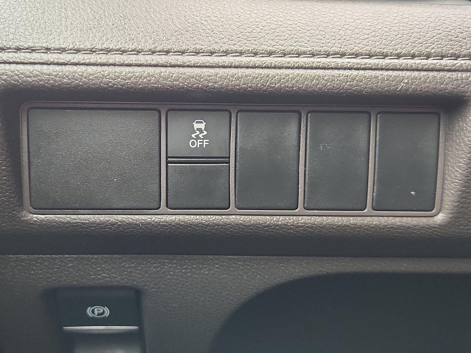 Used 2018 Honda Odyssey LX image 17