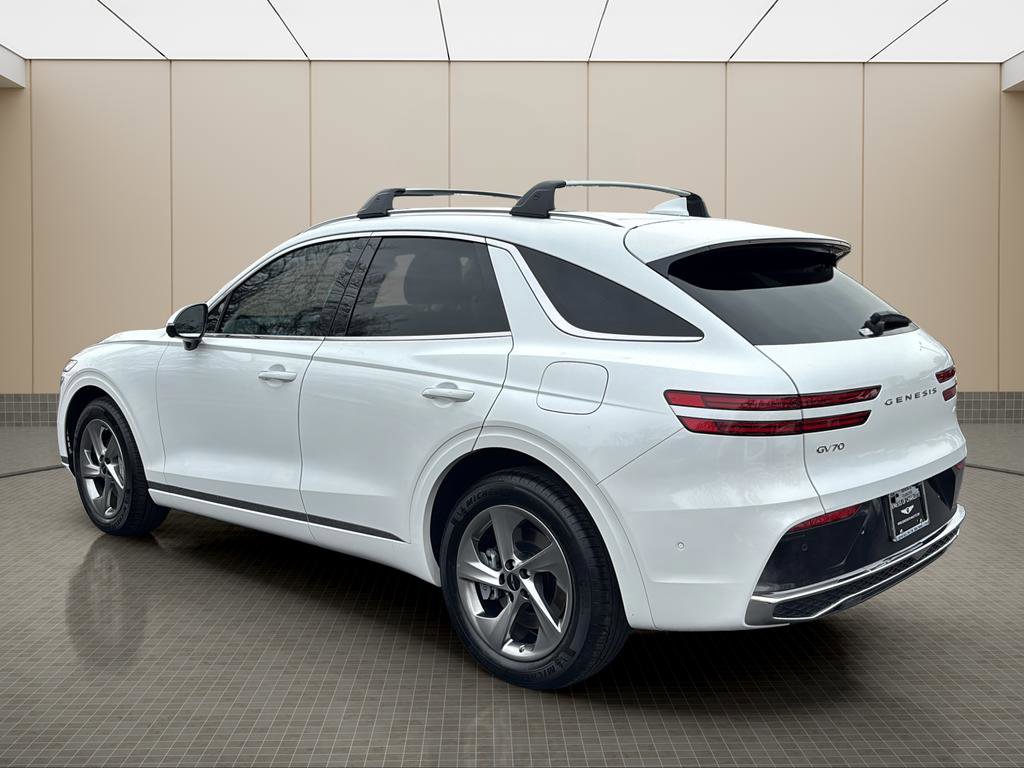 Certified 2026 Genesis GV70 2.5T Advanced image 3