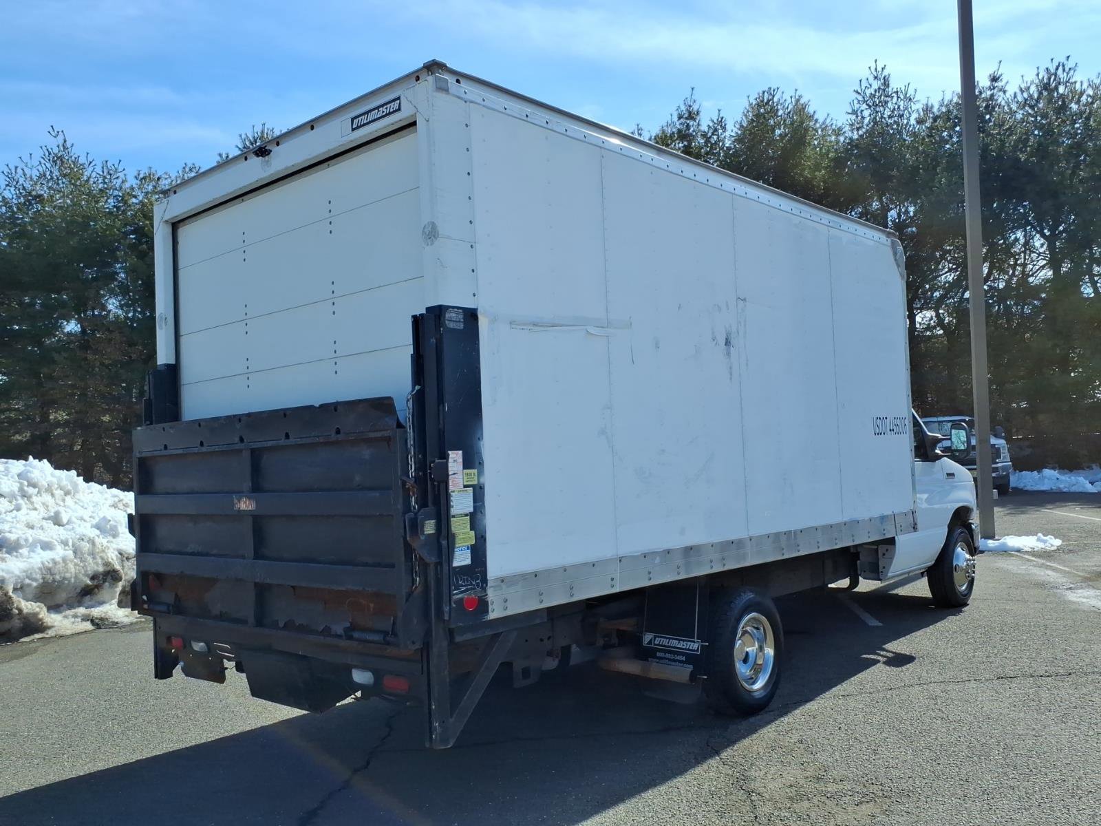 Used 2018 Ford E-350 and Econoline 350 Super Duty image 6