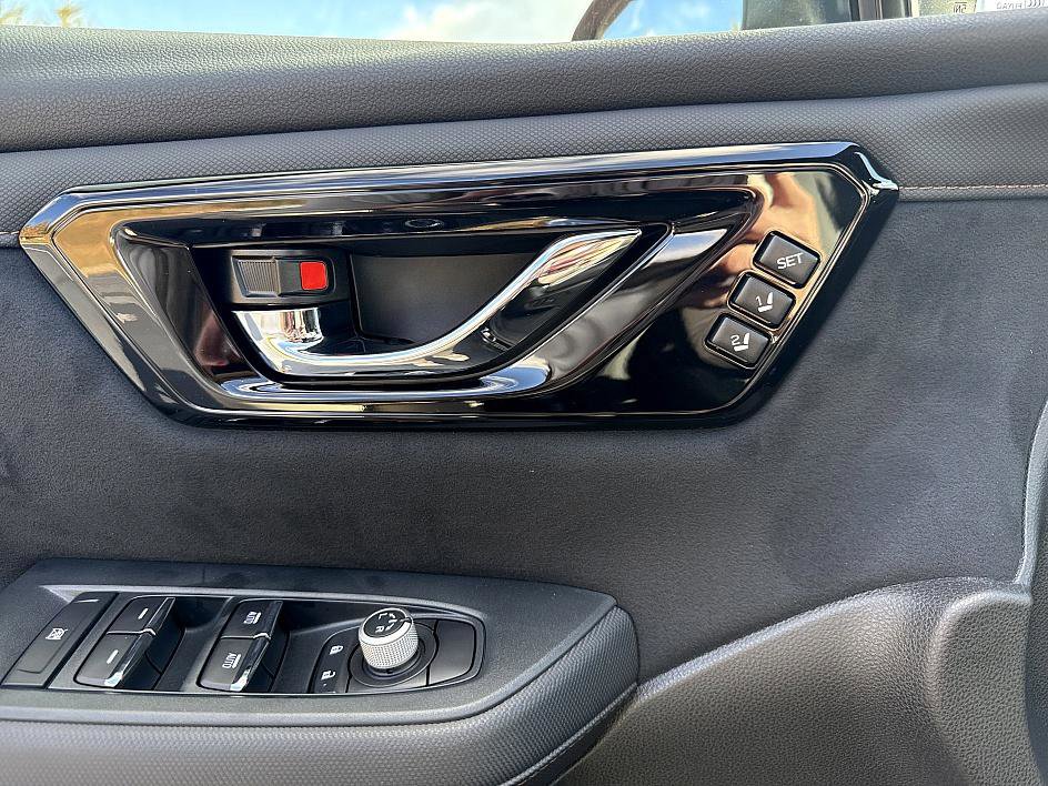 New 2025 Subaru Forester Touring w/ Protection Package image 31