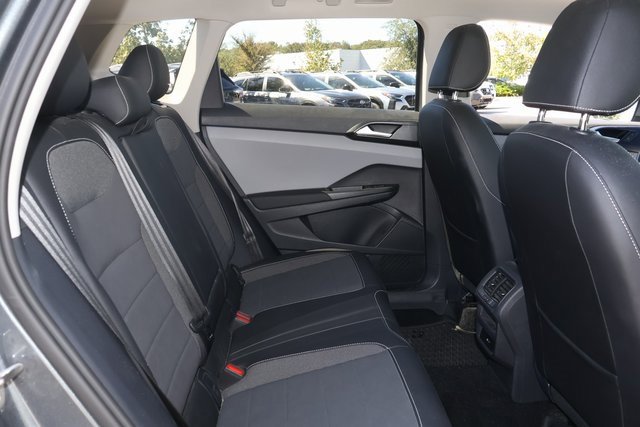 Used 2022 Volkswagen Taos SE image 17