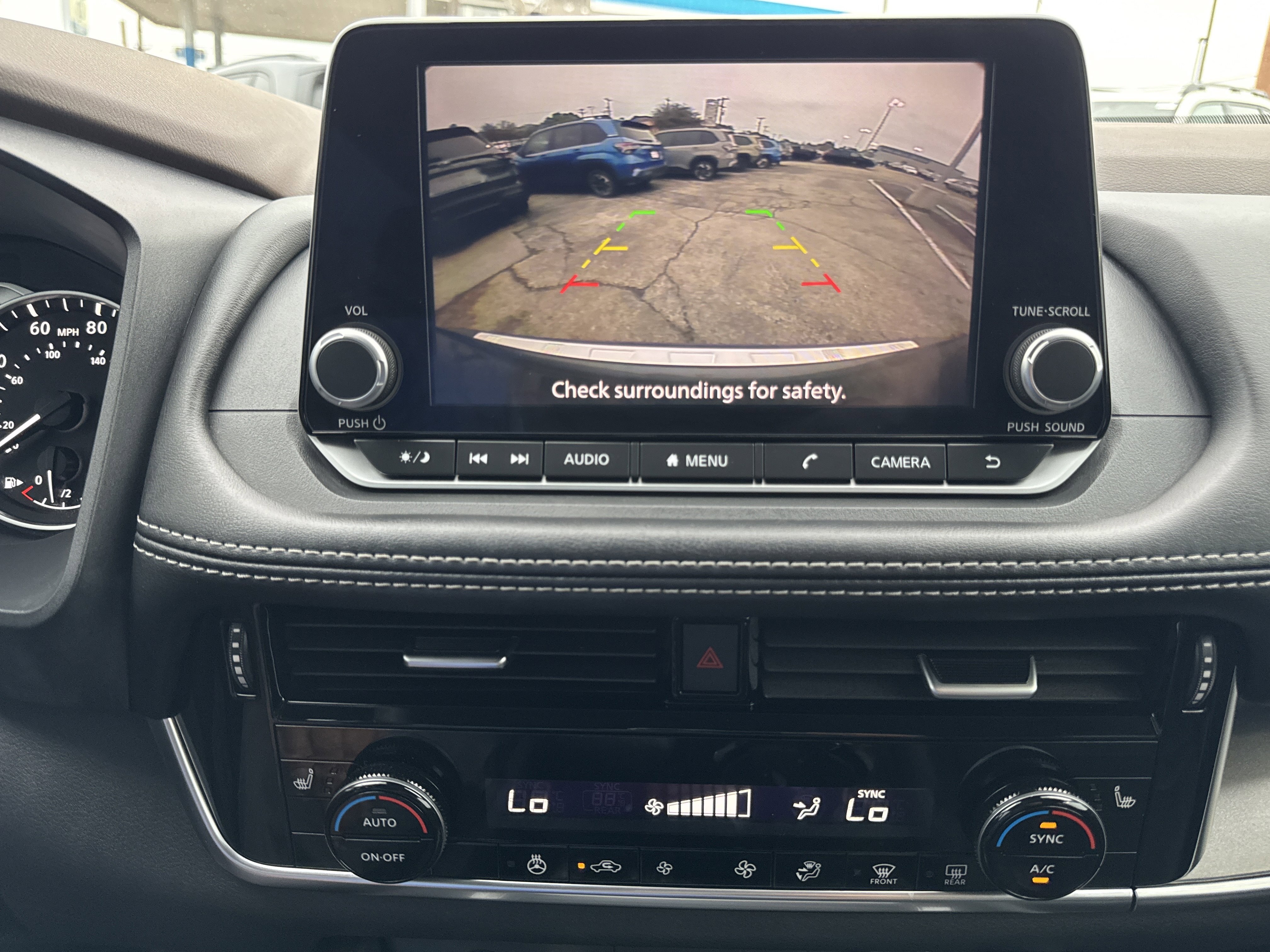 Used 2023 Nissan Rogue SV w/ SV Premium Package image 20