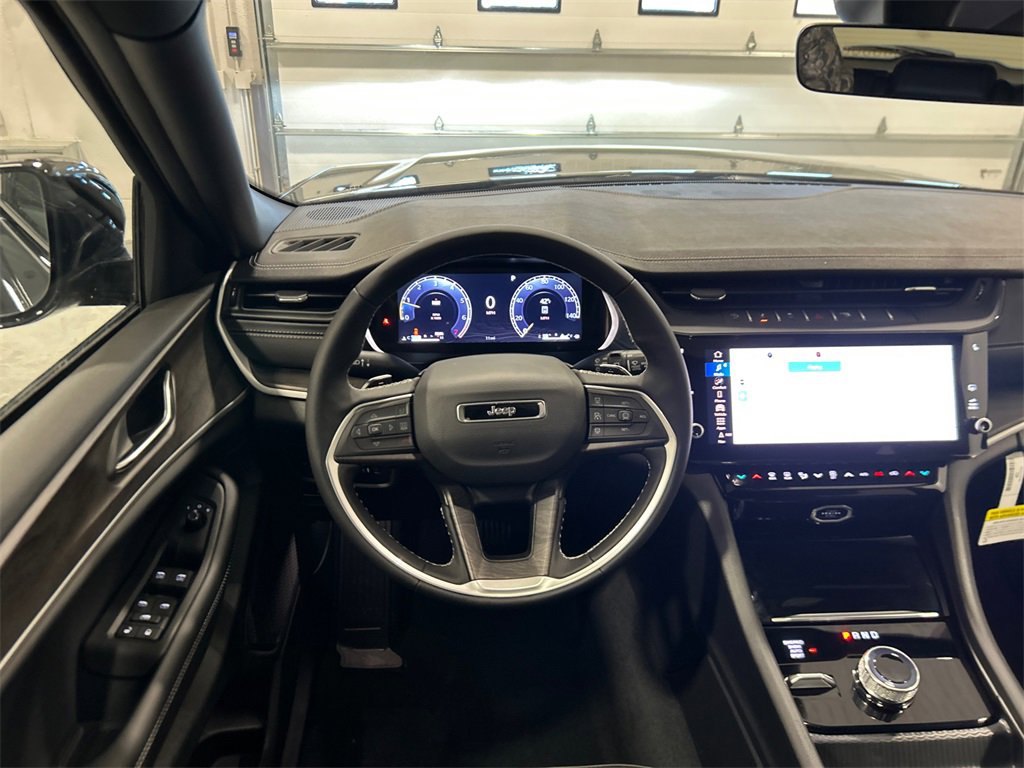 New 2026 Jeep Grand Cherokee Laredo image 29