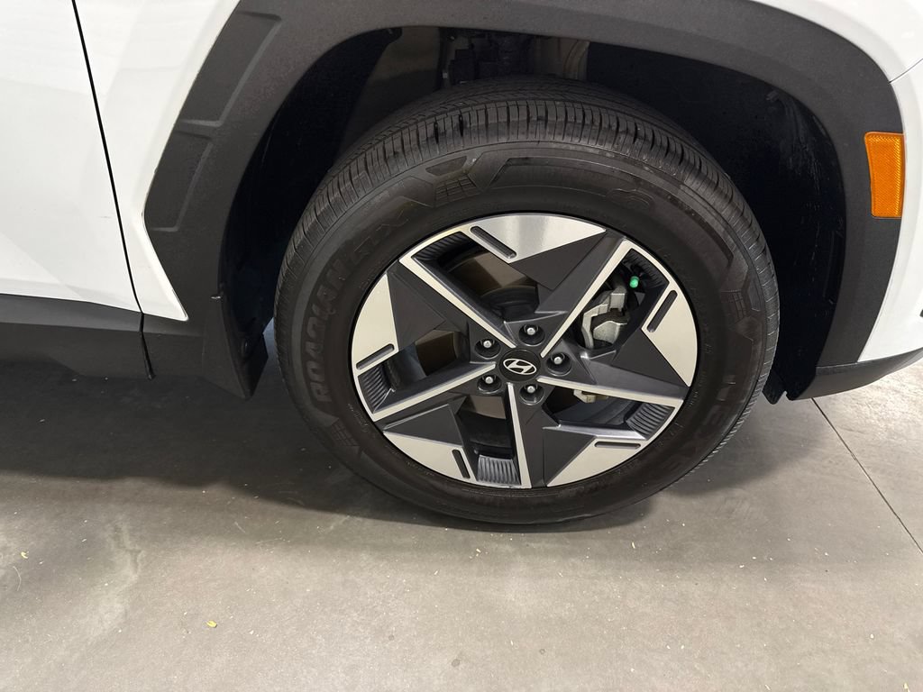 Used 2025 Hyundai Tucson SEL AWD/4WD image 19