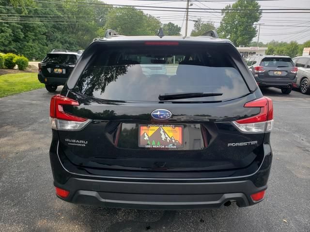 Certified 2024 Subaru Forester Premium AWD/4WD image 4