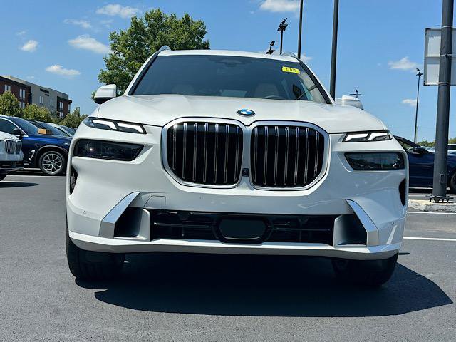 New 2027 BMW X7 xDrive40i AWD/4WD image 2