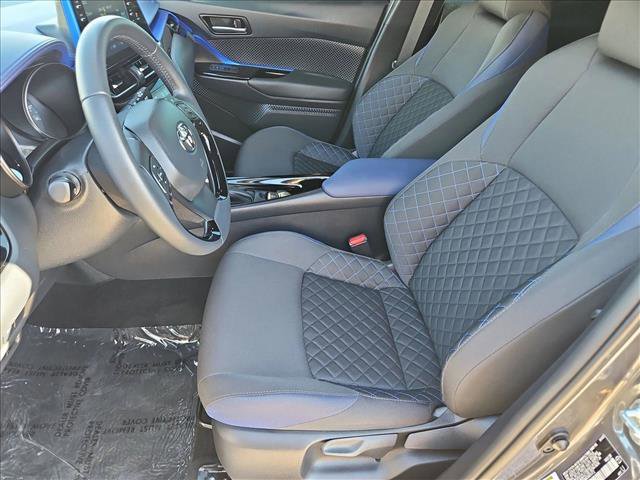 Used 2022 Toyota C-HR XLE FWD image 15