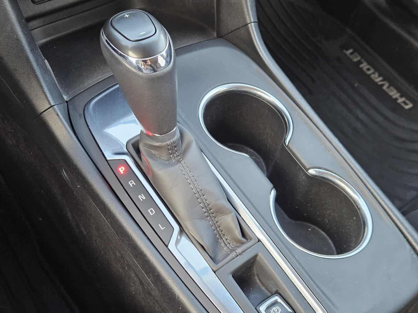 Used 2019 Chevrolet Equinox LT FWD image 18