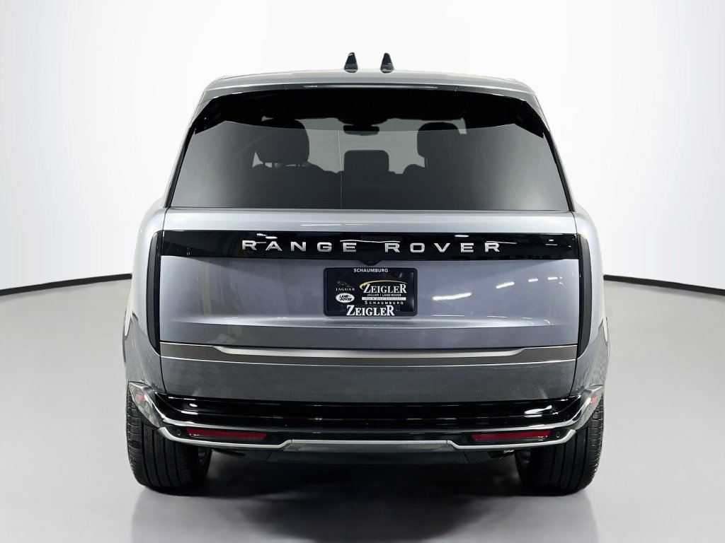 Used 2025 Land Rover Range Rover Long Wheelbase SE AWD/4WD image 6