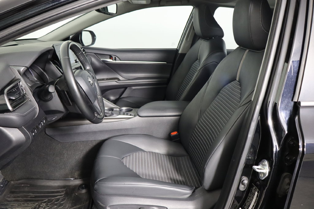 Used 2023 Toyota Camry SE w/ Cold Weather Package AWD/4WD image 14