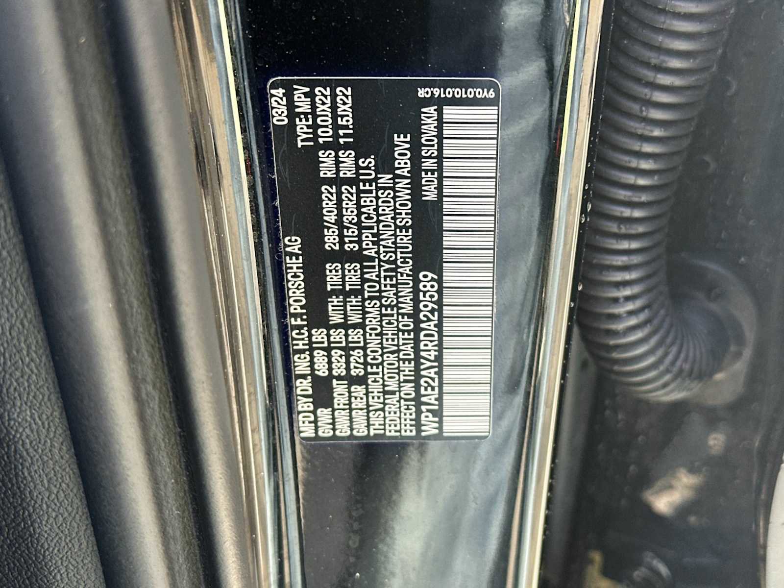 Used 2024 Porsche Cayenne AWD/4WD image 30
